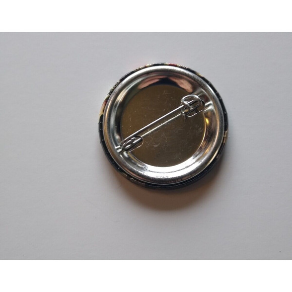 The Who Band Shot Badge Button Pin Unused Old Stock Pinback 1989 Rock Music Mod - Picture 3 of 3